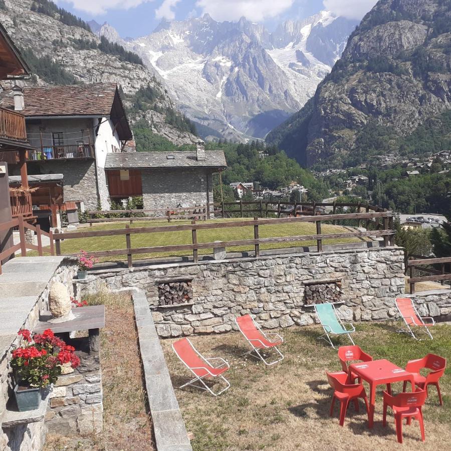 Hotel Ottoz Meuble Courmayeur Exteriér fotografie